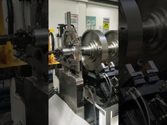 3 ตันใหม่พลังงานรถบรรทุกมอเตอร์โรเตอร์ฮาร์ดแบริ่งเครื่องกัดอัตโนมัติสมดุล